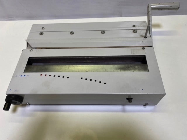 WIRE CLOSER